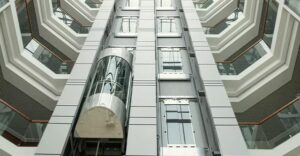 روش اجرای شاسی کشی و آهن کشی آسانسور در 7 مرحله