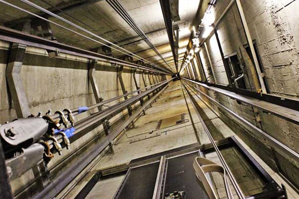 مشخص شدن محل قرارگیری پلیت‌ها در چاه آسانسور